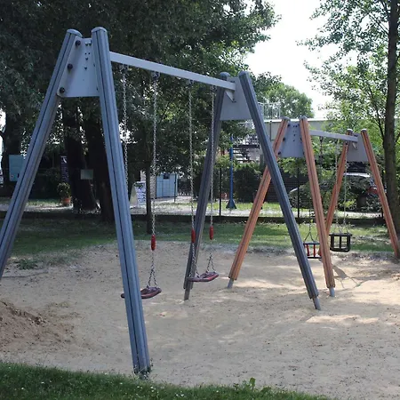 In - Balaton 45320 شقة *